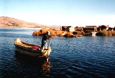 Uros auf dem Titicacasee