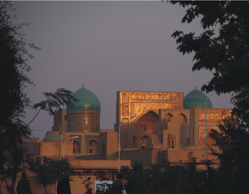 Buchara: Freitagsmoschee im Abendlicht, Colon Moschee